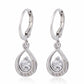 💎 50% KORTING! ✨ Druppel Hoepel Oorbellen – Stralend Zirkoon, Pavé Zetting, Goud of Zilver Afwerking Voor Tijdloze Elegantie 🎠